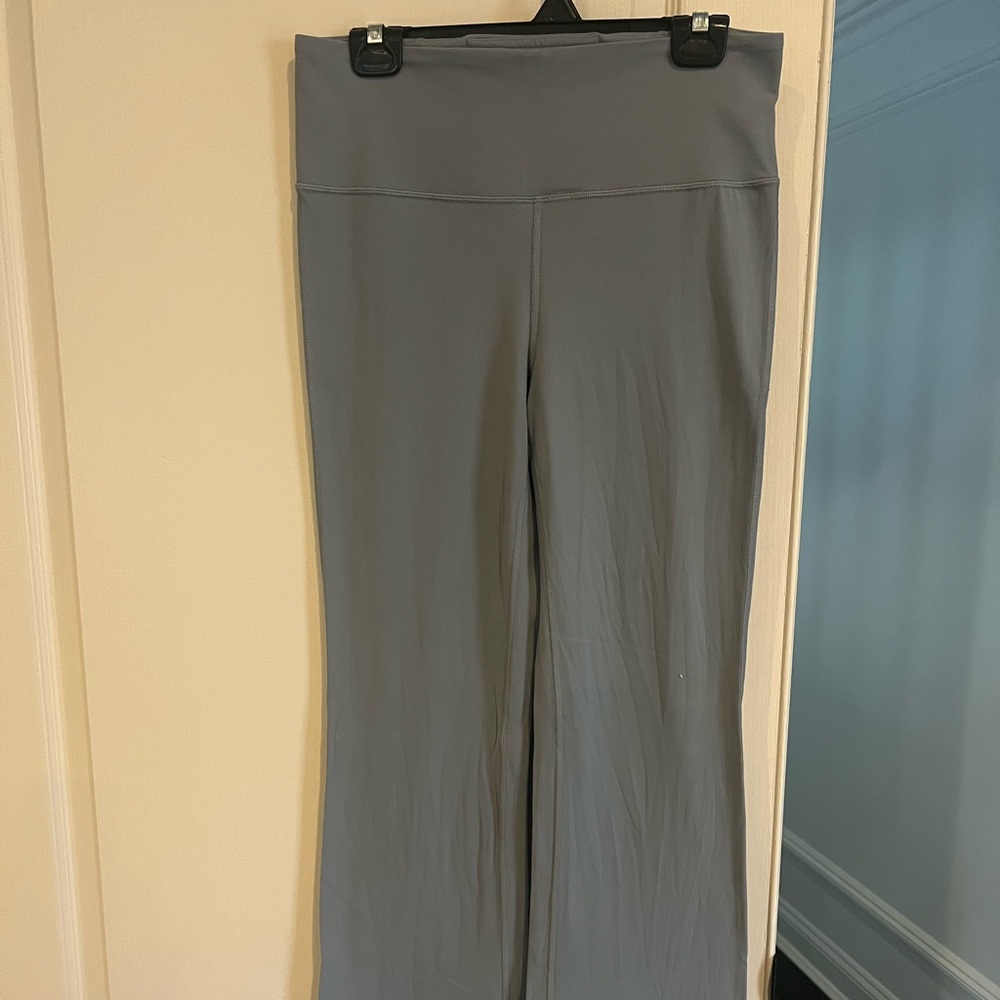 Athleta Elation split hem leggings